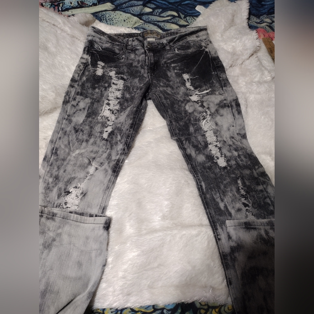 RED RIVET Distressed Black and Gray Women Skinny Jeans/ SZ 11/NWOT/ See Pics